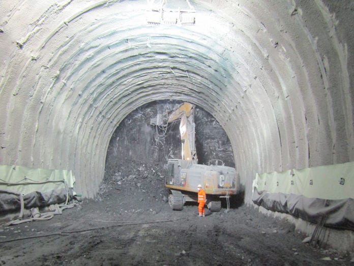 Lo scavo del tunnel di Castagnola