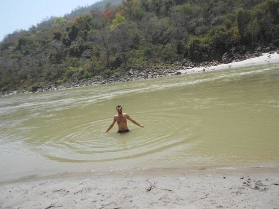 Rinfrescante bagno nel Gange