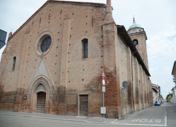 Portale e facciata di Santa Maria Assunta -Pontecurone (2)