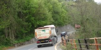 Camion del Terzo valico sulle strade provinciali