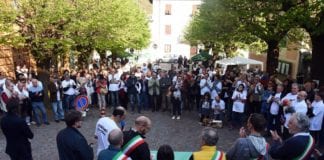 Isola del Cantone manifestazione contro il biodigestore