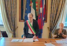 Carlo Massa ha giurato come sindaco. Annunciata la nuova giunta